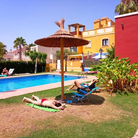 別荘 Ideal Couple, Small House With Terrace, Bbq And Area Pool *