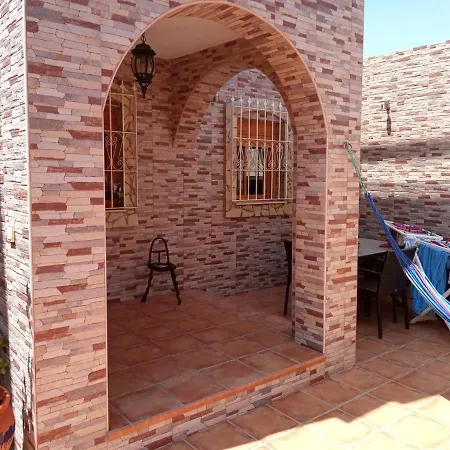 Ideal Couple, Small House With Terrace, Bbq And Area Pool * トレビエハ